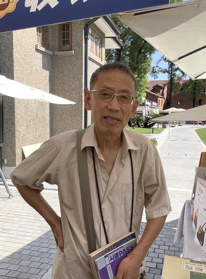 上海当Z世代迷上淘旧书开元棋牌旧书新知·书香(图5) 上海当Z世代迷上淘旧书开元棋牌旧书新知·书香(图5)